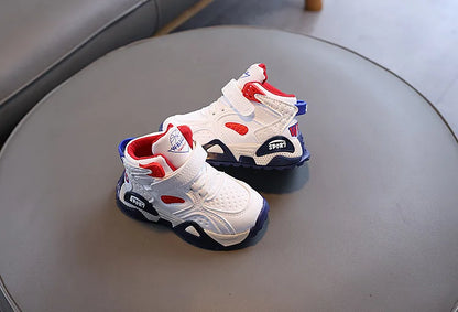 Boys Casual Sports Shoes Autumn Fashion Comfortable Non Slip Outdoor Walking Shoes LED Lights Toddler Outdoor Sports Shoes