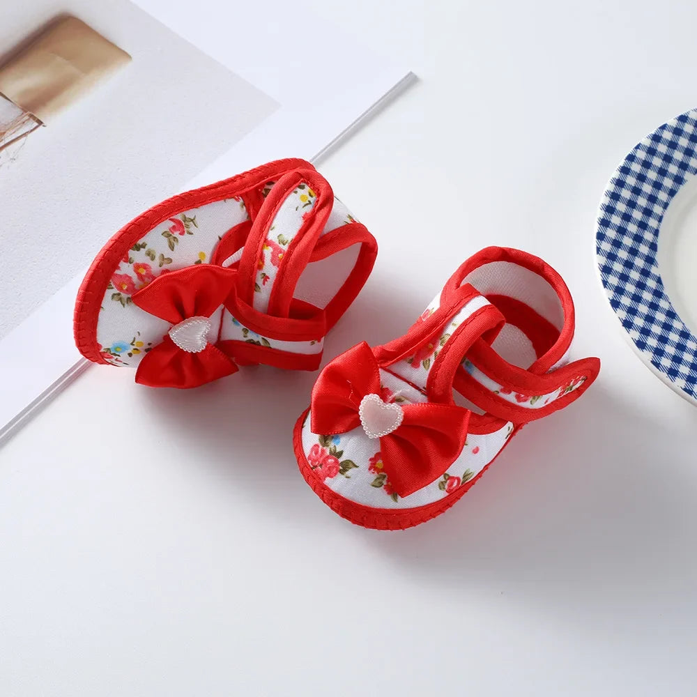 Newborn Baby Boy Girls Shoes Spring Autumn Lovely Floral Embroidery Anti-Slip Sneaker Crib Shoes Soft Cotton Cute First Walkers (Available)