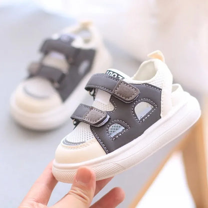 New Summer Breathable Mesh Shoes Children Sport Shoes Boys Girls Hollow Out Skate Cool Fashion Baby Children Sandals
