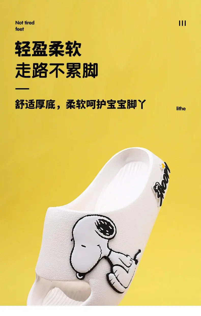 Snoopy Boys and Girls Slippers Cartoon Peripheral Creative Indoor Non-slip Soft Bottom Bathroom Slippers Outer Wear Sandals Gift