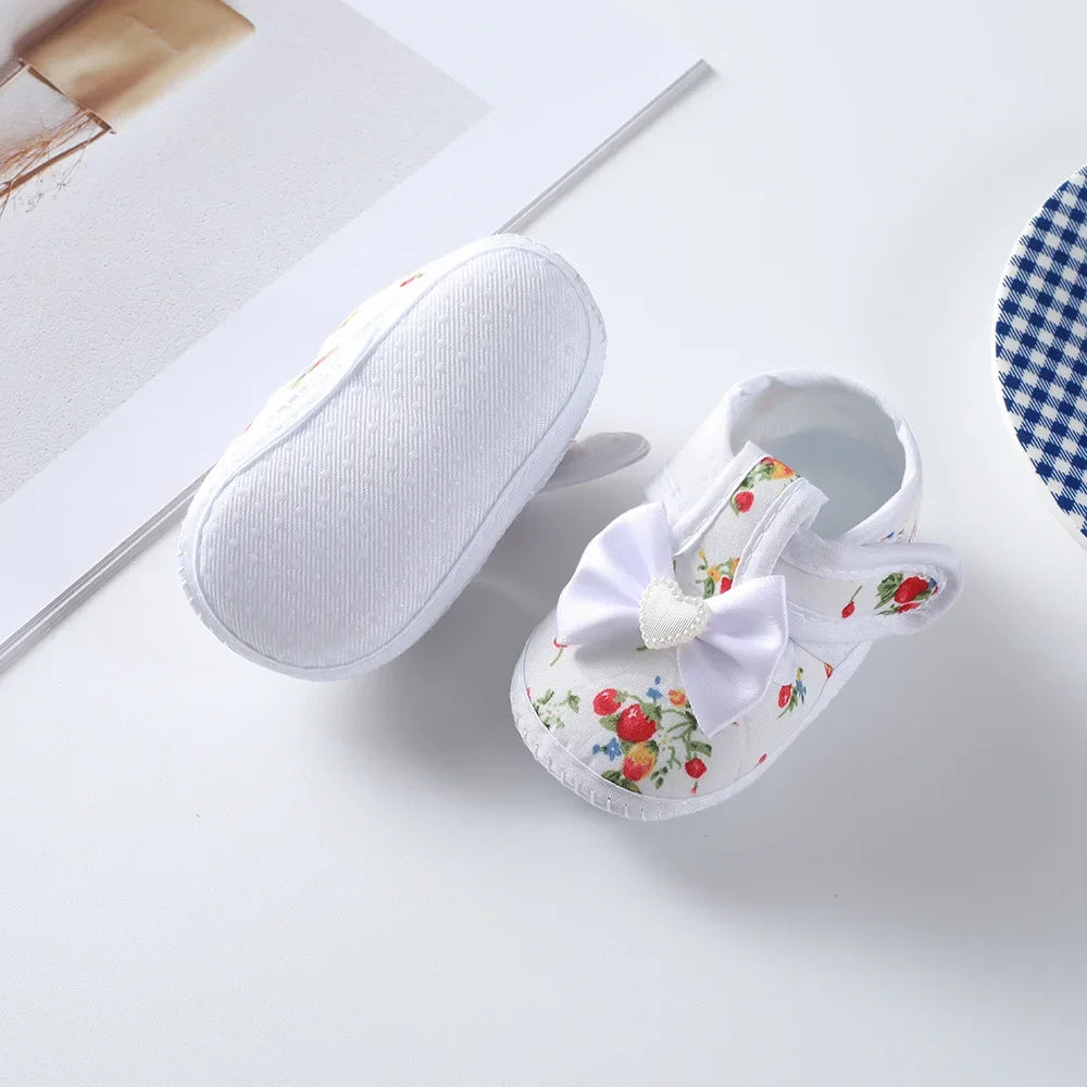 Newborn Baby Boy Girls Shoes Spring Autumn Lovely Floral Embroidery Anti-Slip Sneaker Crib Shoes Soft Cotton Cute First Walkers (Available)