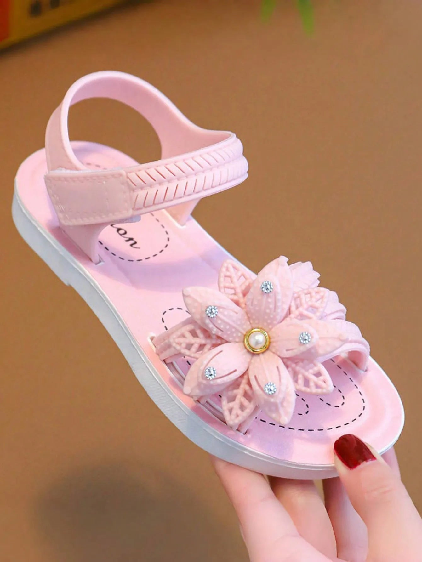 Children's summer anti-slip soft-soled sandals, beach shoes, princess shoes, girls' sandals