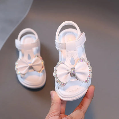 Kid Shoe Girl Soft Soles Casual Shoe Fashionable Princess Shoes New Water Diamond Beach Shoes Bow Shaped Girl Sandals Sandálias