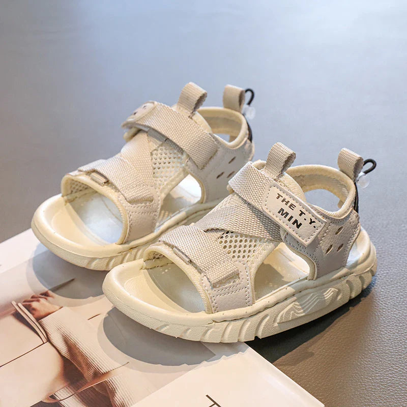 Summer Fashion New Girls Korean Style Casual Beach Shoes Child Outdoor Soft Sole Sandals