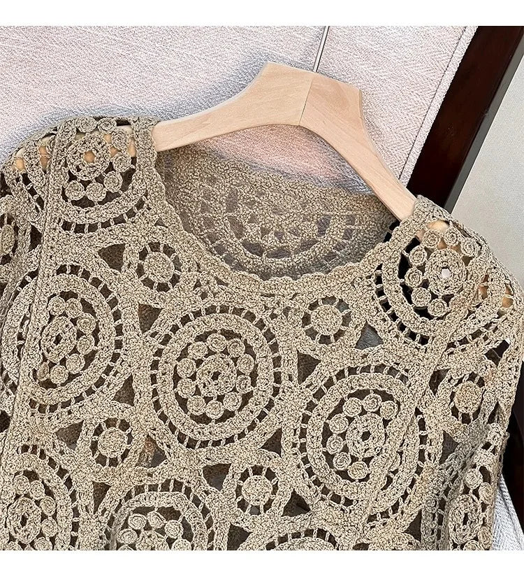 Women Tassel Hook Flower Hollow Out Short Knitting Retro Ethnic Style Round Neck Knitted Female Fashion Loose Top Spring Summer