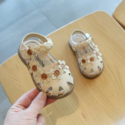 Summer Fashion Flower Kids Beach Sandals Round Toe Elegant Casual Hollow Flat Shoes Girls Princess Shoe Children Sandals Toddler