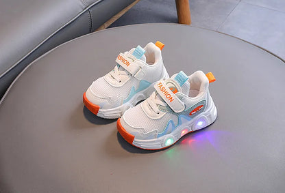 New Luminous Sports Shoes Boy Girl Soft Sole Anti-slip Running Shoe Fashion Girls Shoe Designer Shoes