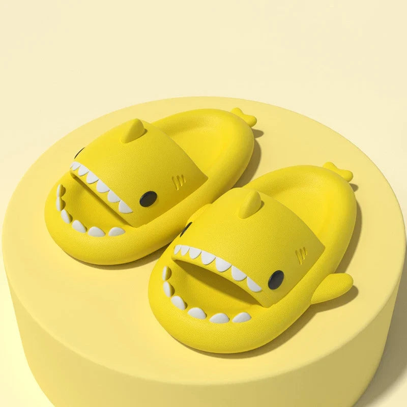Gacimy Summer Cartoon Sandals For Children Fashion Shark Outdoor Boys And Girls Slippers Waterproof Non-slip Beach Baby Shoes (Available)