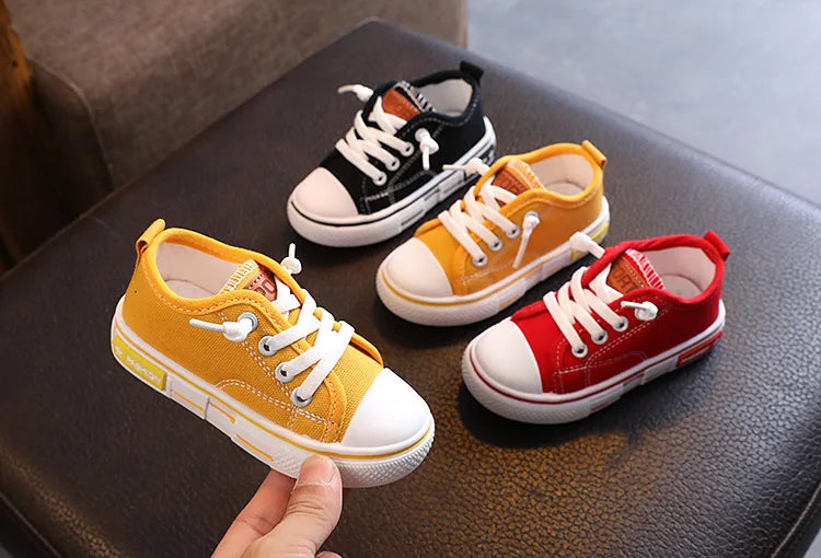 2025 New Children's Canvas Shoes Fashion Baby Board Shoes Girls' Breathable Single Shoes Boys' Casual Shoes   (Available)