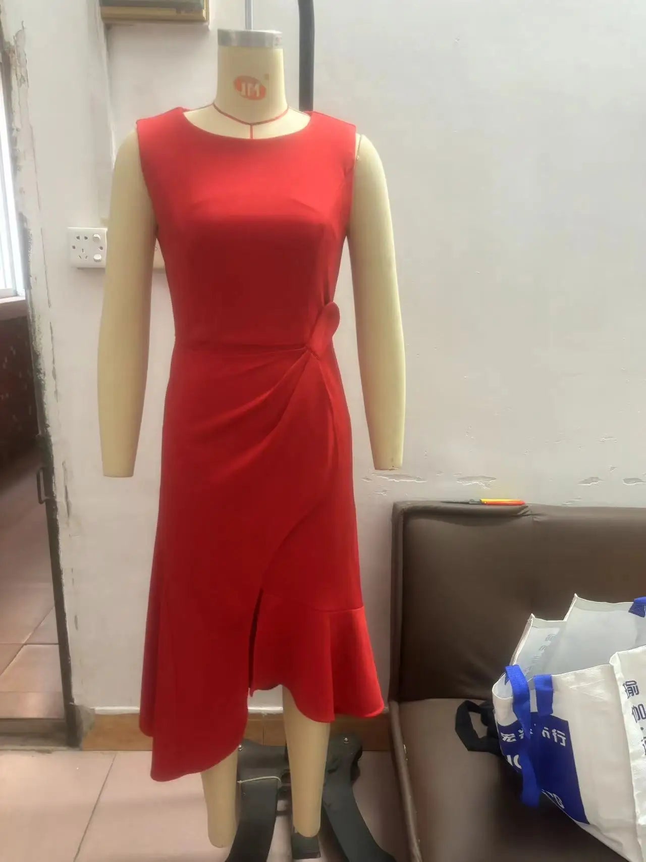 Elegant Women's Evening Dress Autumn Winter Temperament Fashionable Clothing Sleeveless High Waist Personalized Long Dresses