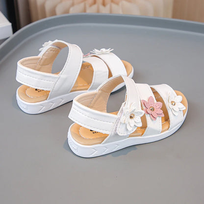 Little Girls Summer Casual Sandal Three Flower Detail New Kids Roman Beach Shoes Stylish Beach Experience for Children Adventure