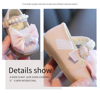 Baby Girls Walking Shoes with Big Bow Bear Children Princess Shoes Soft Sole Round Toe 2026 New Fashion Kids Flat Shoes Non-slip