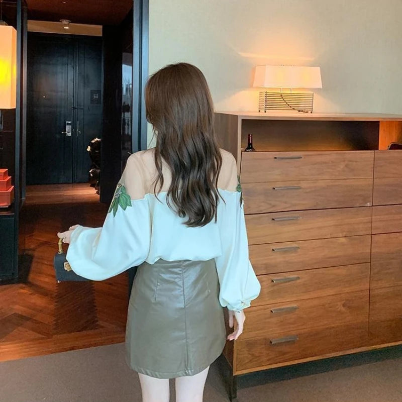 Fashion Women's Blouse Shirt Patchwork Long Sleeve Mesh Perspective Embroidered Flowers Chiffon Shirt Sexy Apricot Floral Shirt