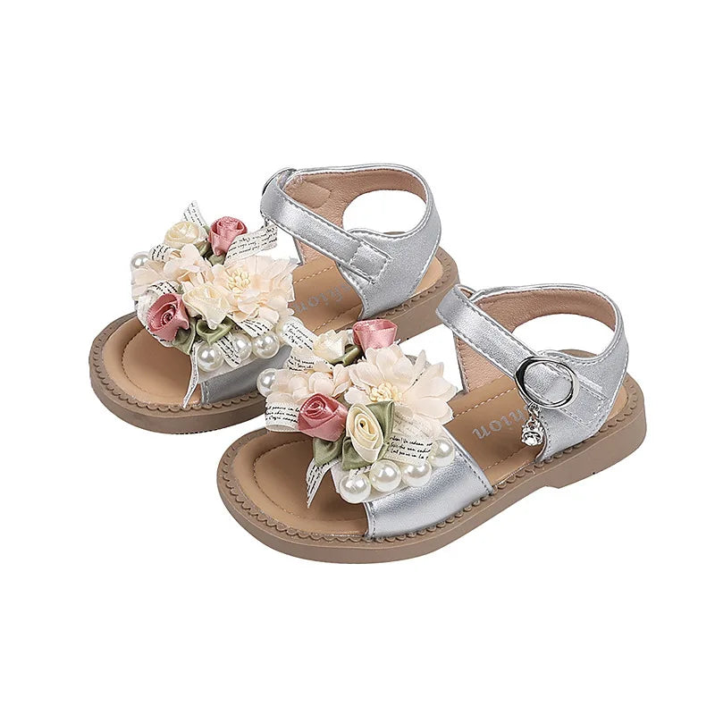 Summer Sandals New Fashion Simple Girl Shoe Flower Versatile Lightweight Flat Kid Shoes Anti Slip Comfort Soft Princess Shoes (Available)