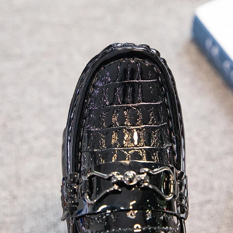 Boys Loafers Non-slip Children's Leather Shoes All-match Four Seasons Metal Buckle  Shiny Simple Kids Fashion Moccasin Shoes
