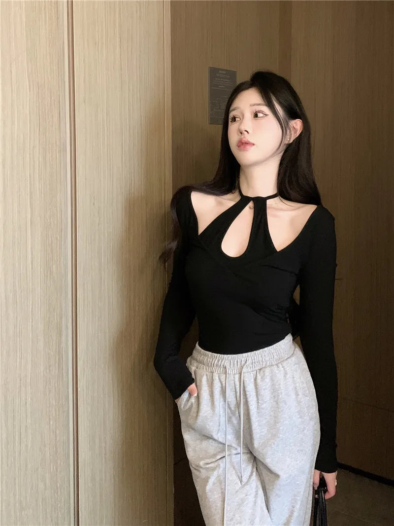 Sexy Spicy Girl Hollow out Long Sve Ne Hanging T-irt Women's Slimming Base irt Trendy Top Korean Sle round Ne