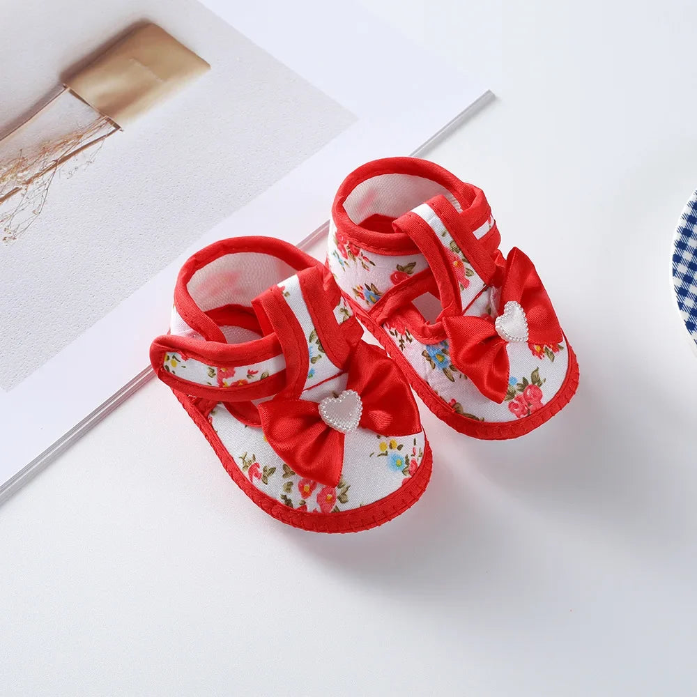 Newborn Baby Boy Girls Shoes Spring Autumn Lovely Floral Embroidery Anti-Slip Sneaker Crib Shoes Soft Cotton Cute First Walkers (Available)