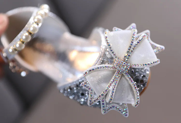 Girls Sandals Princess Single Shoes Rhinestone Butterfly Dance Kids Shoes Glitter Leather Party Dress Wedding Shoes E615