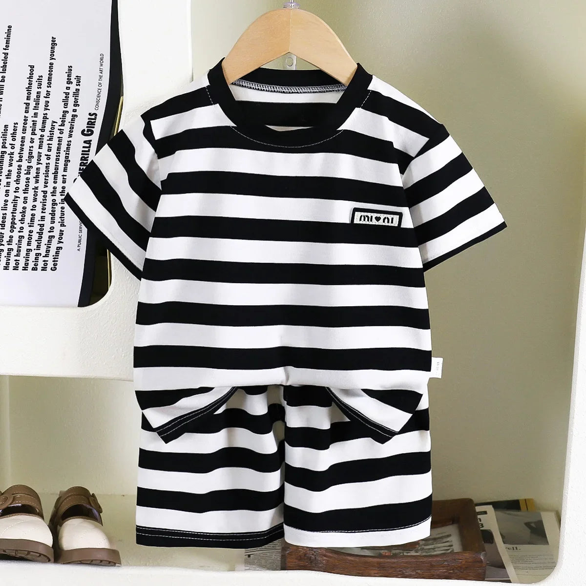 Children's short-sleeve stripe set, boys' black and white striped summer clothes, boy baby outwear short-sleeve shirt + shorts 2 (Available)