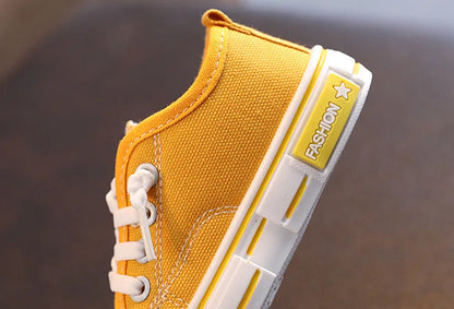 2025 New Children's Canvas Shoes Fashion Baby Board Shoes Girls' Breathable Single Shoes Boys' Casual Shoes   (Available)