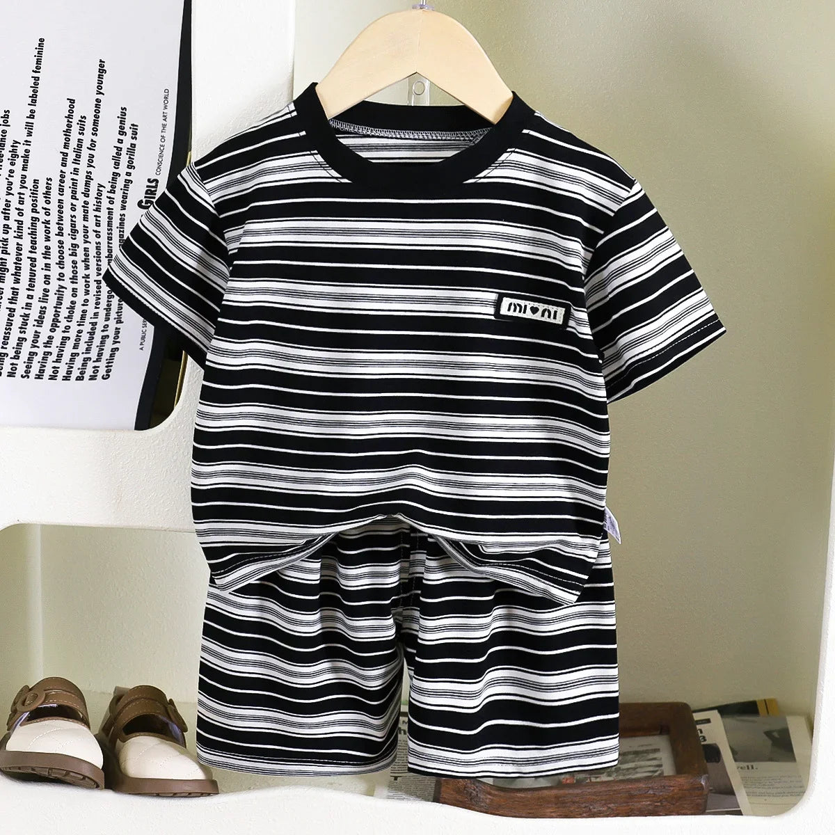 Children's short-sleeve stripe set, boys' black and white striped summer clothes, boy baby outwear short-sleeve shirt + shorts 2 (Available)