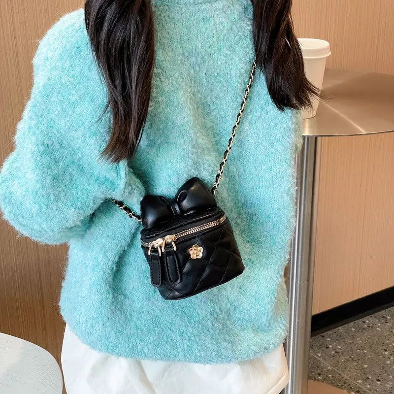 Children Bag New Girl Crossbody Bags Fashion Chain Bags Bow Shoulder Bags Versatile Girl Bag Sweet Princess Bag mochila infantil (Available)