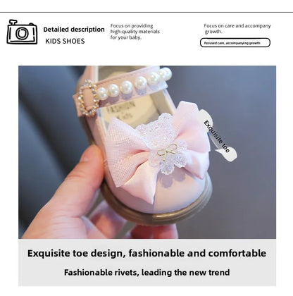 Baby Girls Walking Shoes with Big Bow Bear Children Princess Shoes Soft Sole Round Toe 2026 New Fashion Kids Flat Shoes Non-slip