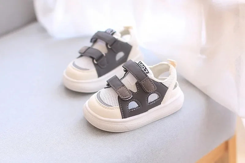 New Summer Breathable Mesh Shoes Children Sport Shoes Boys Girls Hollow Out Skate Cool Fashion Baby Children Sandals