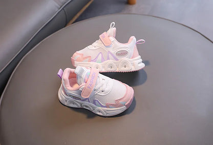 New Luminous Sports Shoes Boy Girl Soft Sole Anti-slip Running Shoe Fashion Girls Shoe Designer Shoes