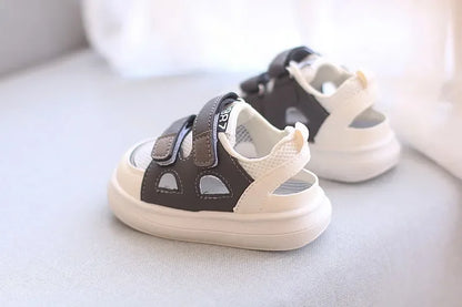 New Summer Breathable Mesh Shoes Children Sport Shoes Boys Girls Hollow Out Skate Cool Fashion Baby Children Sandals