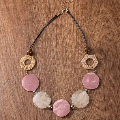 Vintage Acrylic Accessories Handmade Pendants Necklaces Statement Geometric Retro Necklace for Women Daily Fashion Jewelry