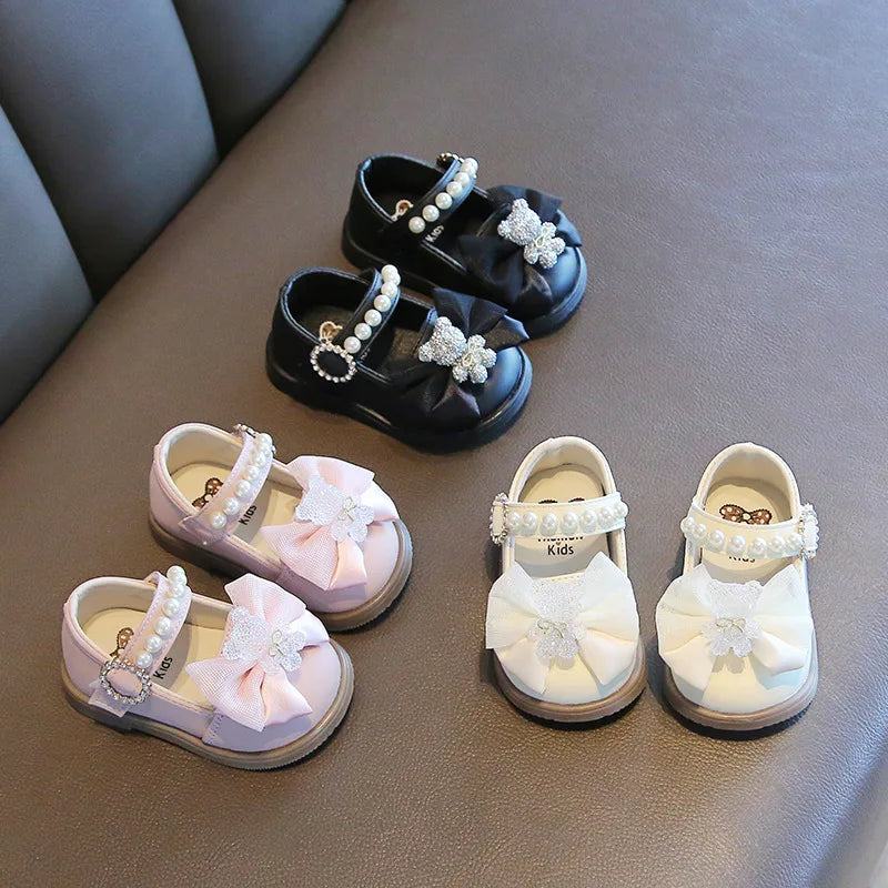 Baby Girls Walking Shoes with Big Bow Bear Children Princess Shoes Soft Sole Round Toe 2026 New Fashion Kids Flat Shoes Non-slip