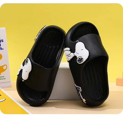Snoopy Boys and Girls Slippers Cartoon Peripheral Creative Indoor Non-slip Soft Bottom Bathroom Slippers Outer Wear Sandals Gift