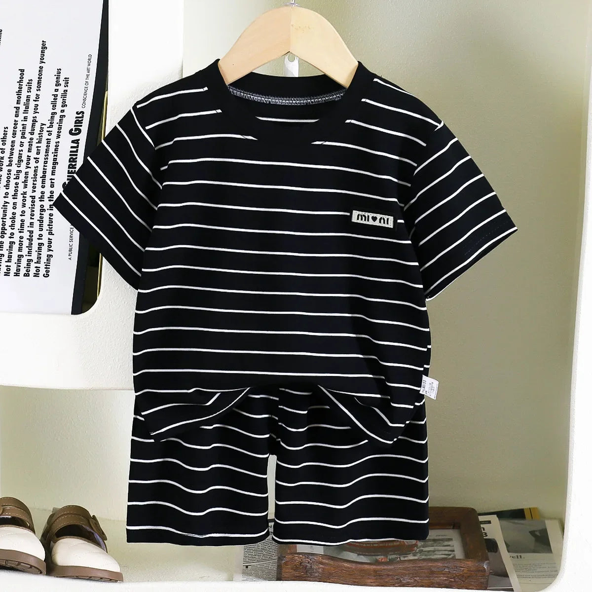 Children's short-sleeve stripe set, boys' black and white striped summer clothes, boy baby outwear short-sleeve shirt + shorts 2 (Available)