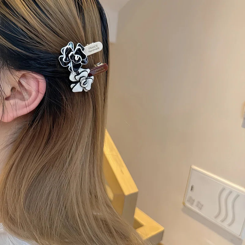 Fashionable Hair Accessories Elegant Black White Floral Hair Clip Camellia Flower Side Duckbill Barrette Women's Stylish