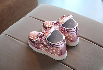 Kids LED Sneakers Girls Flash Light-up Board Shoes Spring And Autumn Children's Luminous Shoes Children's Glowing Light Sneakers
