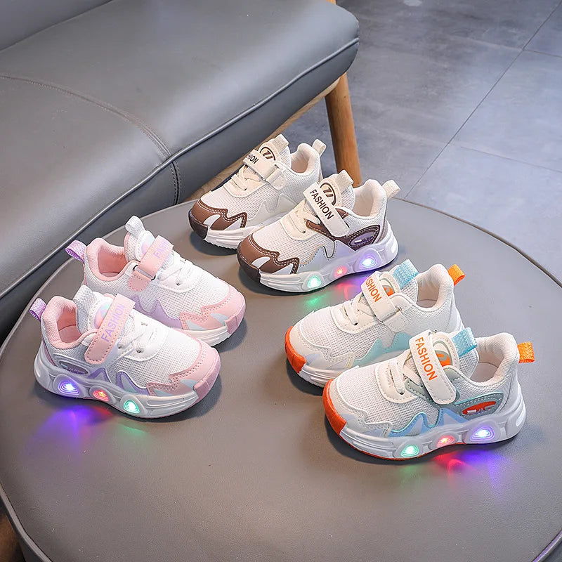 New Luminous Sports Shoes Boy Girl Soft Sole Anti-slip Running Shoe Fashion Girls Shoe Designer Shoes