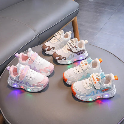 New Luminous Sports Shoes Boy Girl Soft Sole Anti-slip Running Shoe Fashion Girls Shoe Designer Shoes