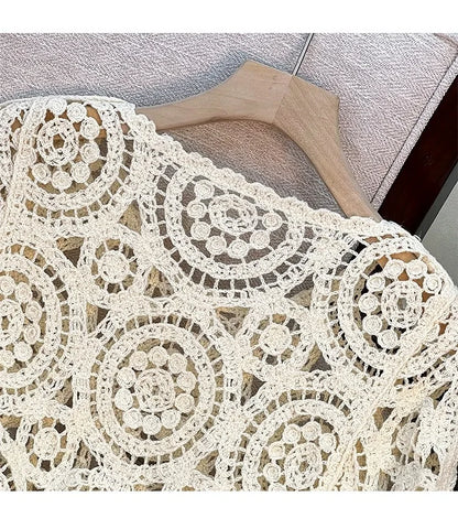 Women Tassel Hook Flower Hollow Out Short Knitting Retro Ethnic Style Round Neck Knitted Female Fashion Loose Top Spring Summer