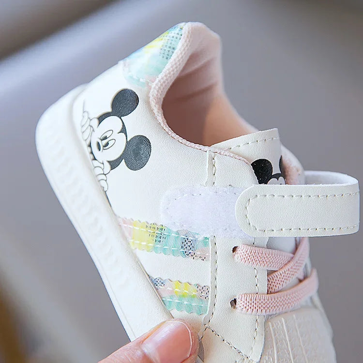 Children's White Shoes Spring and Autumn Kid's Sports Shoes Anti slip Lightweight Boys Board Shoes Soft Sole Baby Casual Shoes