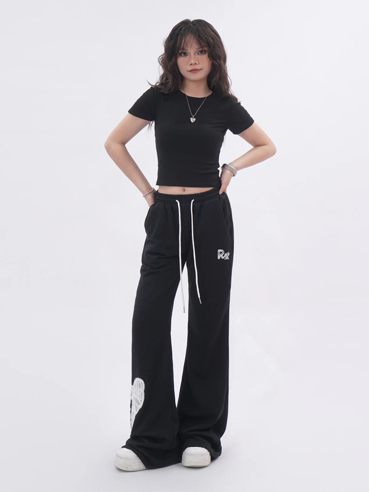 Ele Bal  Embroidery Bla T-irt Sexy Hollow out American Retro Sle ort Sve Street Faion Women's Top