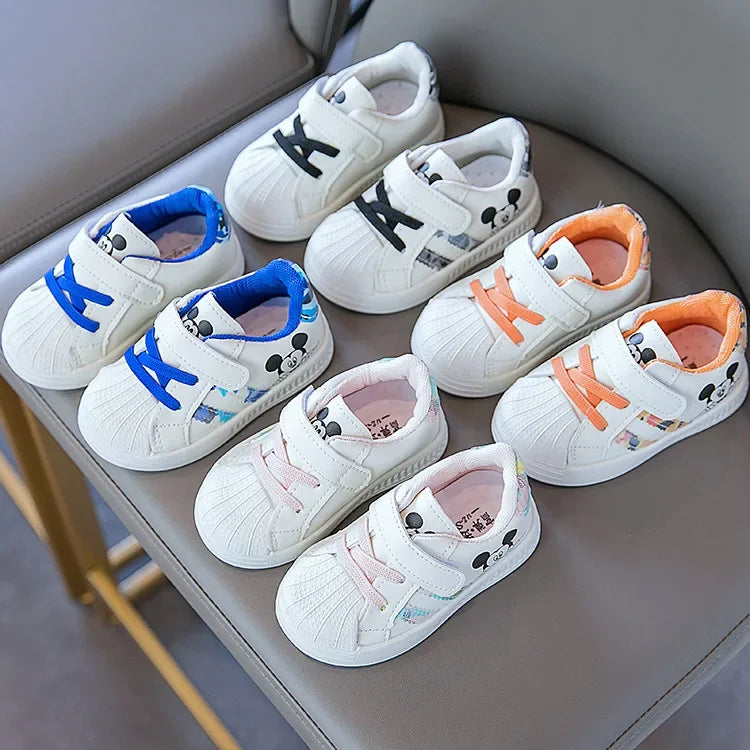 Children's White Shoes Spring and Autumn Kid's Sports Shoes Anti slip Lightweight Boys Board Shoes Soft Sole Baby Casual Shoes