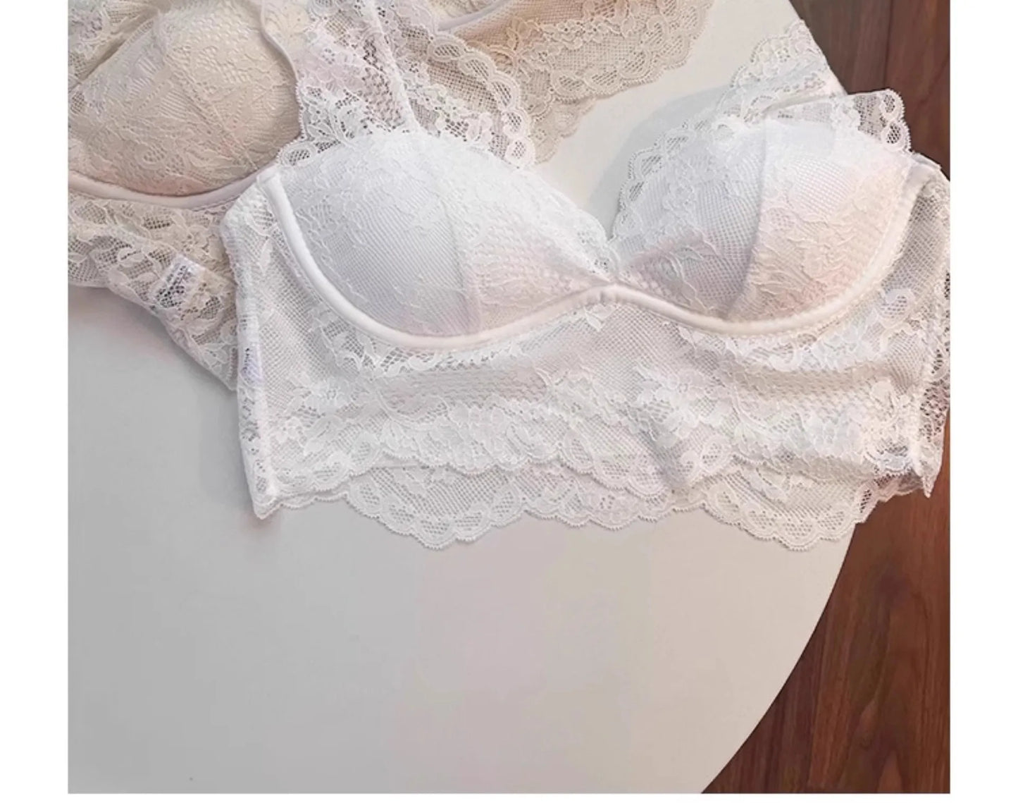 French Lace Lingerie Gathered No Steel Ring Bra Deep V Neck Sexy Wire Free Bras Underwear Tank Tops Padded Camisole Vest