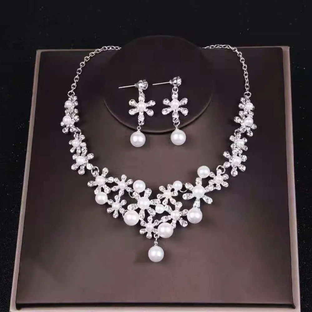 Elegant Rhinestone Jewelry Set Vintage Sparkling Flower Necklace Korean Style Alloy Pearl Necklace Ears Women Gifts