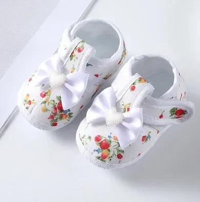 Newborn Baby Boy Girls Shoes Spring Autumn Lovely Floral Embroidery Anti-Slip Sneaker Crib Shoes Soft Cotton Cute First Walkers (Available)