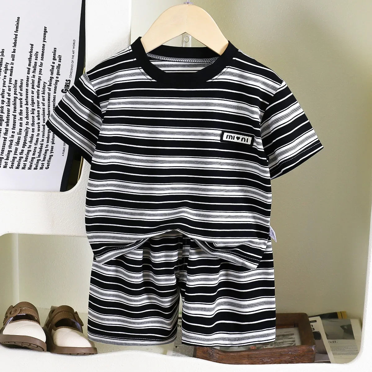 Children's short-sleeve stripe set, boys' black and white striped summer clothes, boy baby outwear short-sleeve shirt + shorts 2 (Available)
