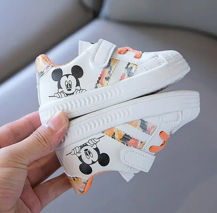 Children's White Shoes Spring and Autumn Kid's Sports Shoes Anti slip Lightweight Boys Board Shoes Soft Sole Baby Casual Shoes