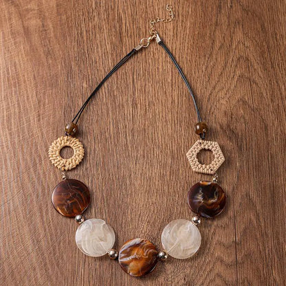 Vintage Acrylic Accessories Handmade Pendants Necklaces Statement Geometric Retro Necklace for Women Daily Fashion Jewelry