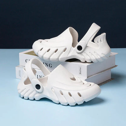 New Arrival Mens Summer Shoes Men Slippers Non-slip Garden Shoes Casual Beach Sandals Chef Shoes Nurse Doctor Shoes Flip Flops