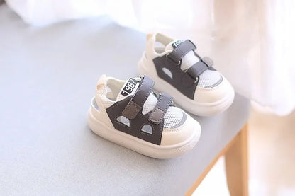 New Summer Breathable Mesh Shoes Children Sport Shoes Boys Girls Hollow Out Skate Cool Fashion Baby Children Sandals